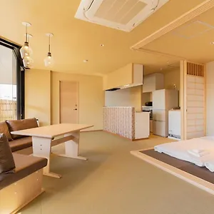 東瀛stays 6階 ゆったり庭付きワンフロア部屋 アパート